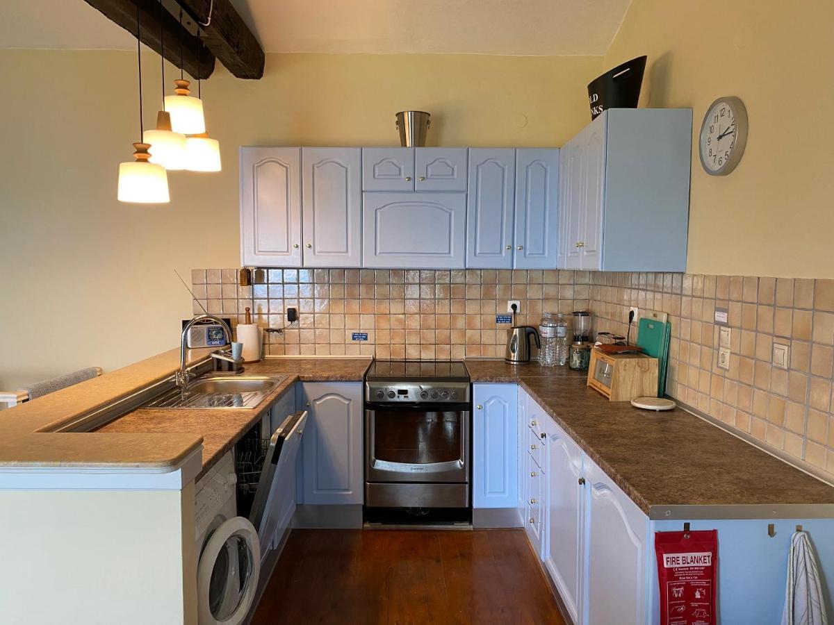 Theea Cottage - Wonderful Sea Views Chlomos 外观 照片