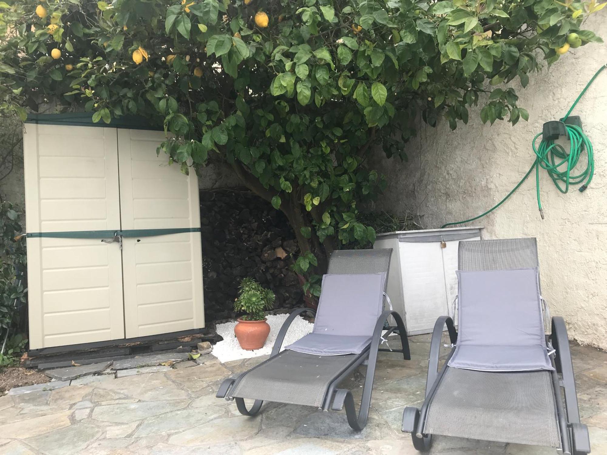 Theea Cottage - Wonderful Sea Views Chlomos 外观 照片