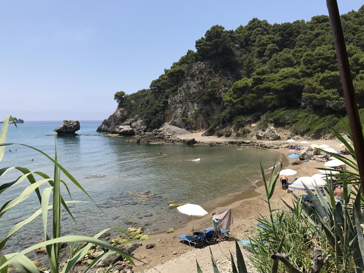 Theea Cottage - Wonderful Sea Views Chlomos 外观 照片
